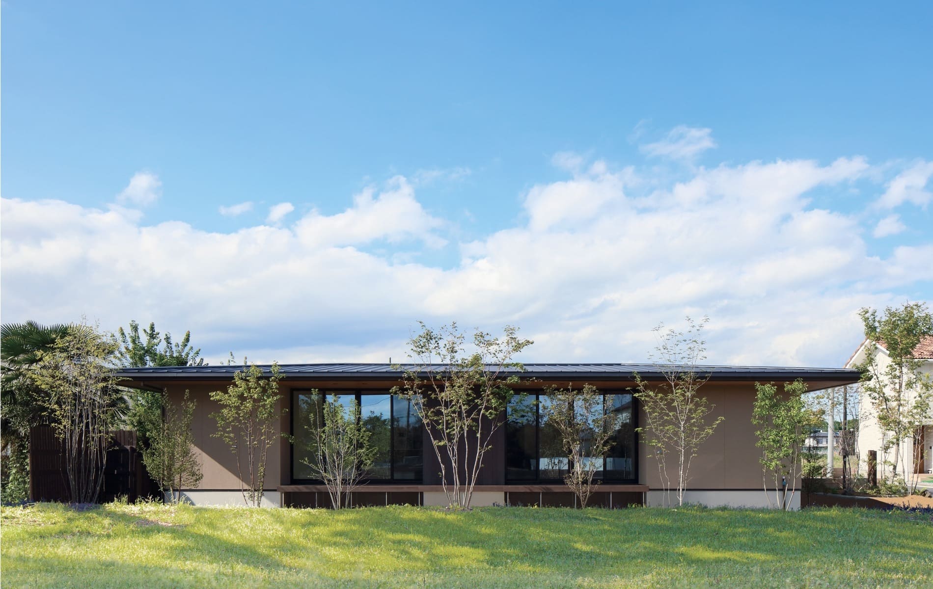 住まいで街並みに「彩り」と「潤い」を