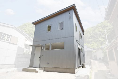 自然素材の温もりを感じる心安らぐ住まい