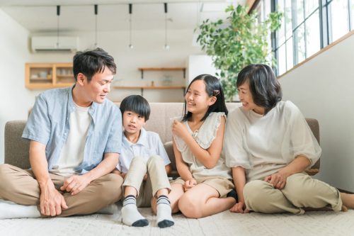 自然素材の温もりを感じる心安らぐ住まい